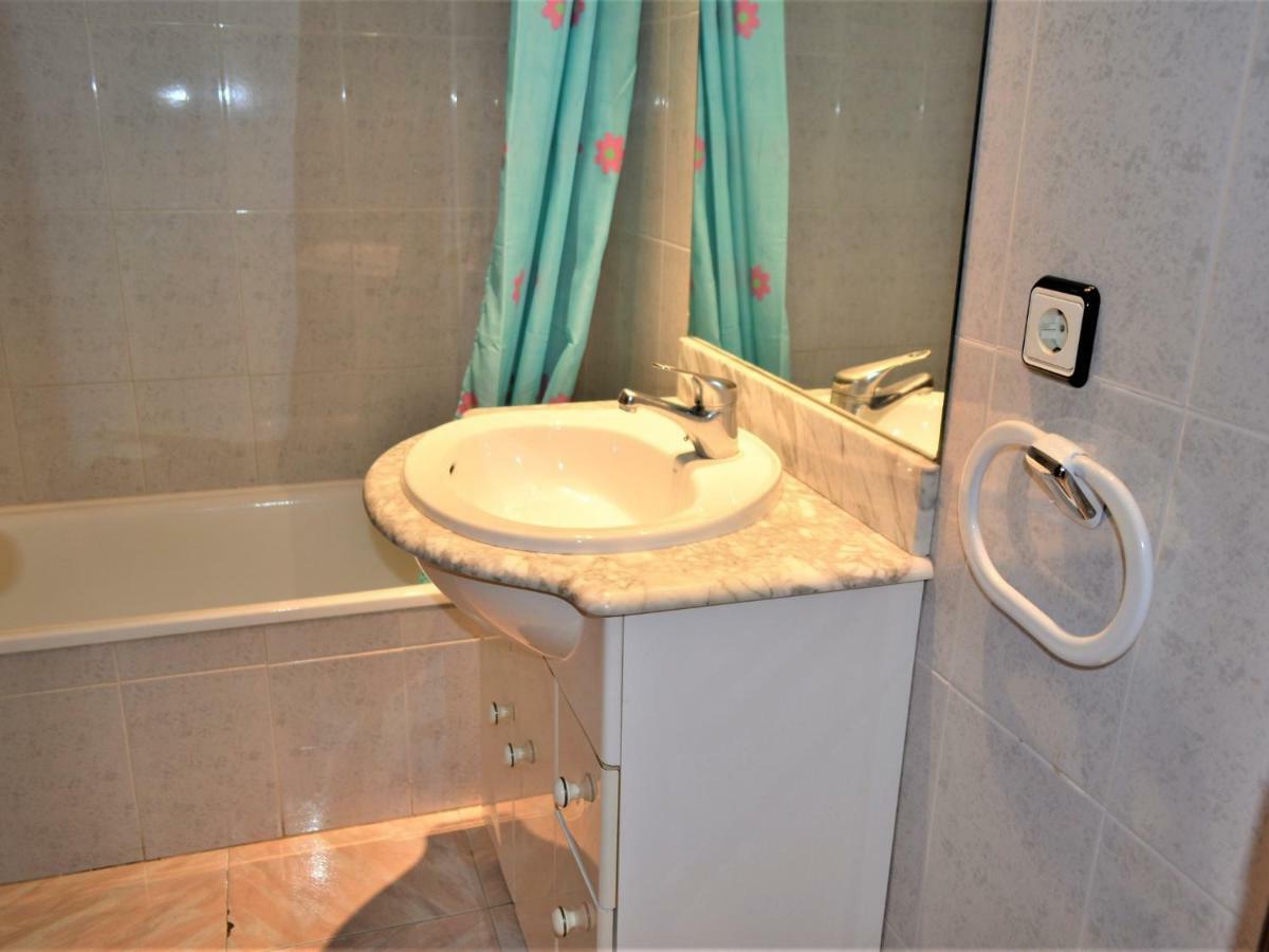 Villa Service - Barcino Калафел Екстериор снимка
